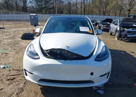 2023 Tesla Model Y Awd/Long Range Dual Motor All-Wheel Drive z USA, uszkodzony, nr VIN 7SAYGDEE5PF635160